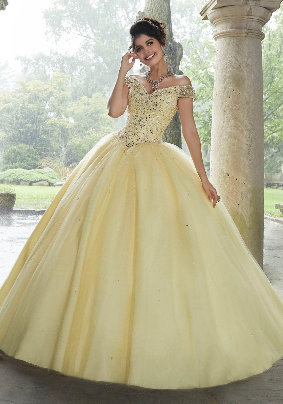 Crystal Beaded Embroidery Tulle Quinceañera Dress